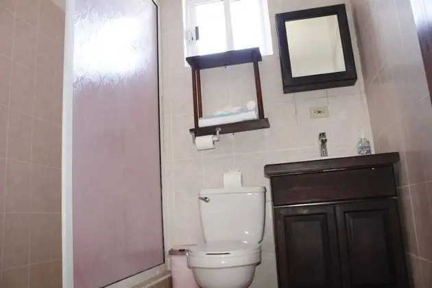 Basic Tek Kişilik Oda, 2 Büyük (Queen) Boy Yatak, Sigara İçilmez