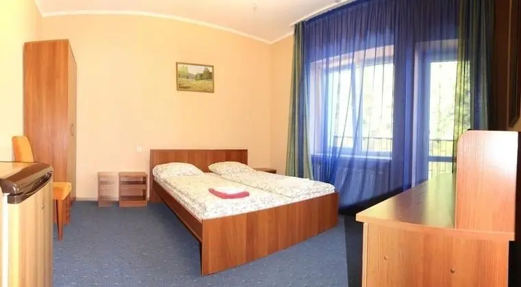 Comfort Tek Büyük Yataklı Oda