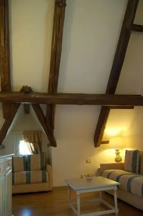 Süit, Lagün Manzaralı (Twin beds on request)