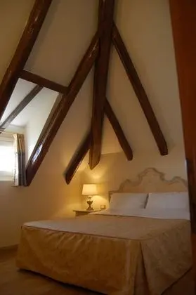 Süit, Lagün Manzaralı (Twin beds on request)