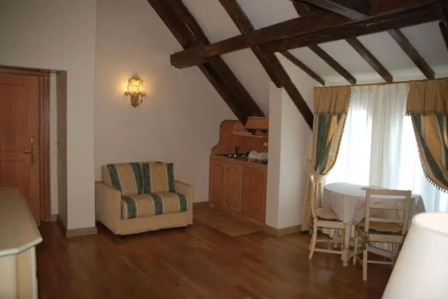 Süit (Twin beds on request)