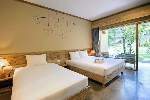Deluxe Üç Kişilik Oda, Bahçe Manzaralı