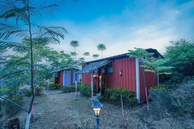 Shepherd Huts (Honeymoon Suite)