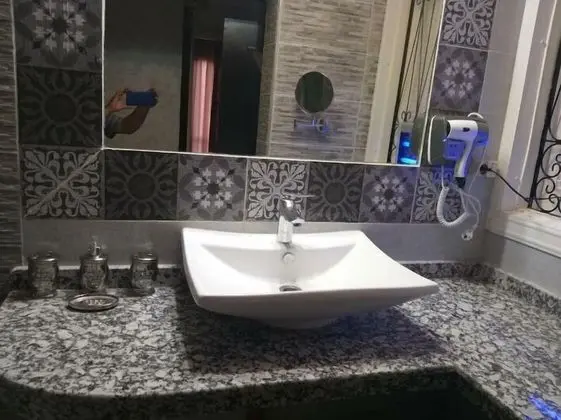 Deluxe Süit, Birden Çok Yatak, Sigara İçilmez