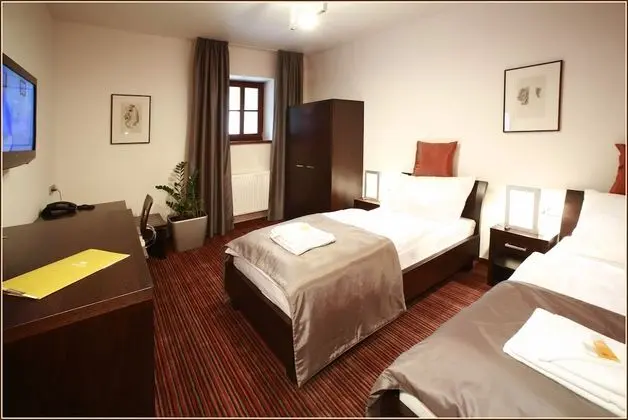 Comfort Tek Büyük veya İki Ayrı Yataklı Oda