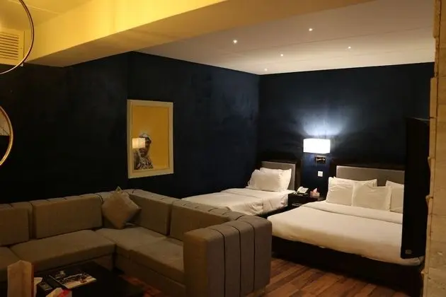 Deluxe Tek Büyük Yataklı Oda