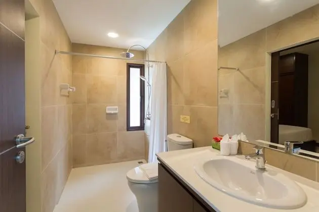 Family Room, 2 Bedrooms