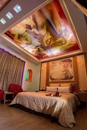 Deluxe Tek Büyük Yataklı Oda