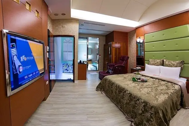 Deluxe Tek Büyük Yataklı Oda