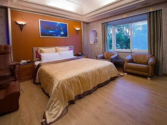 Deluxe Tek Büyük Yataklı Oda