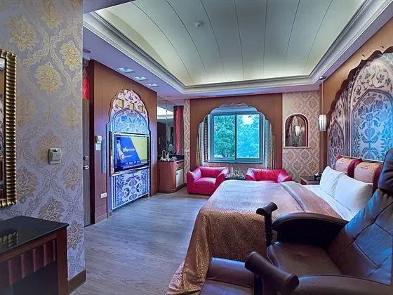 Deluxe Tek Büyük Yataklı Oda