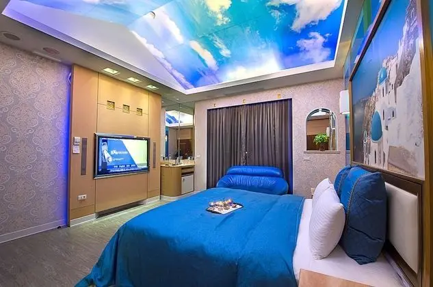 Deluxe Tek Büyük Yataklı Oda