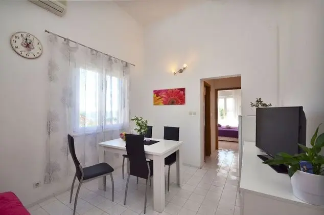 Apart Daire (1 Bedroom Apt with Balcony - Lavander)