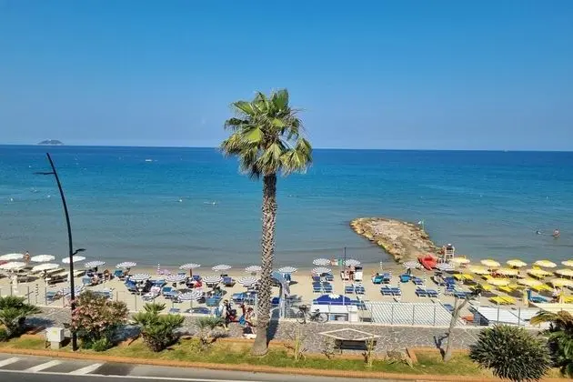 Family Apart Daire, 1 Çift Kişilik Yatak ve Çekyat, Denize Bakan (Laigueglia Beach)