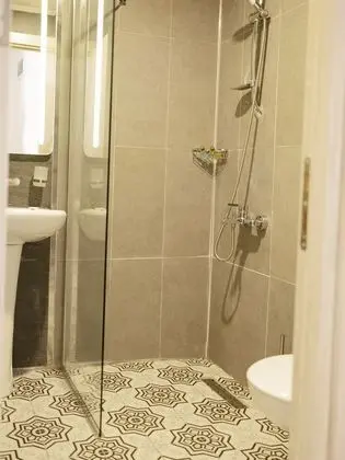 Standard Tek Büyük Yataklı Oda, Şehir Manzaralı