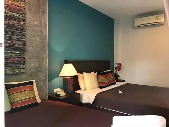 Standard Triple Beds