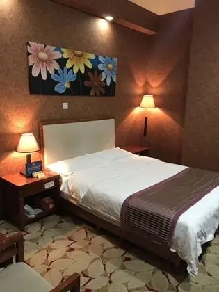 Business Tek Büyük Yataklı Oda