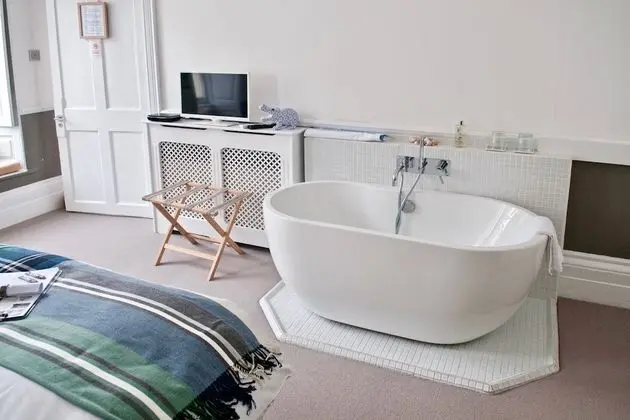 Deluxe Tek Büyük Yataklı Oda, Küvet