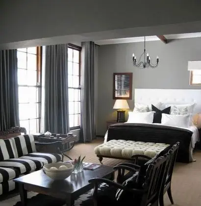 Luxury Tek Büyük Yataklı Oda