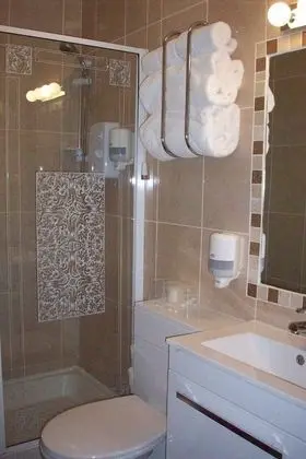 İki Ayrı Yataklı Oda, 2 Tek Kişilik Yatak