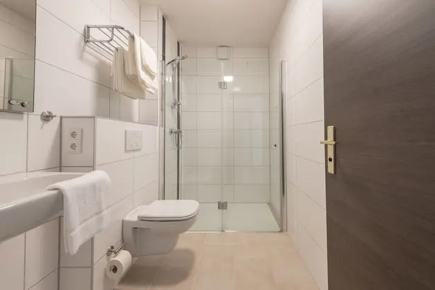 Deluxe Tek Büyük Yataklı Oda, 1 Yatak Odası, Engellilere Uygun, Sigara İçilmez
