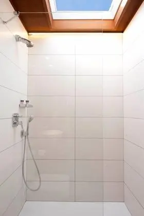 Tek Büyük Yataklı Oda, Deniz Manzaralı