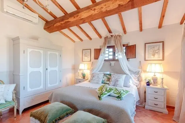 Villa, Sigara İçilebilir