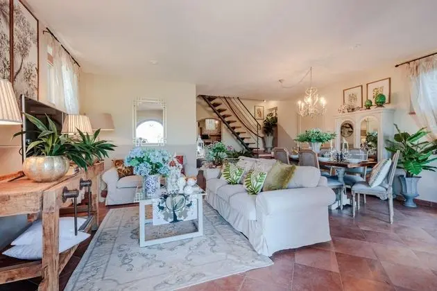 Villa, Sigara İçilebilir