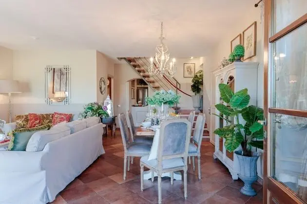 Villa, Sigara İçilebilir