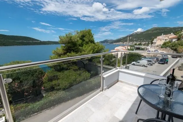 Stüdyo, Deniz Manzaralı