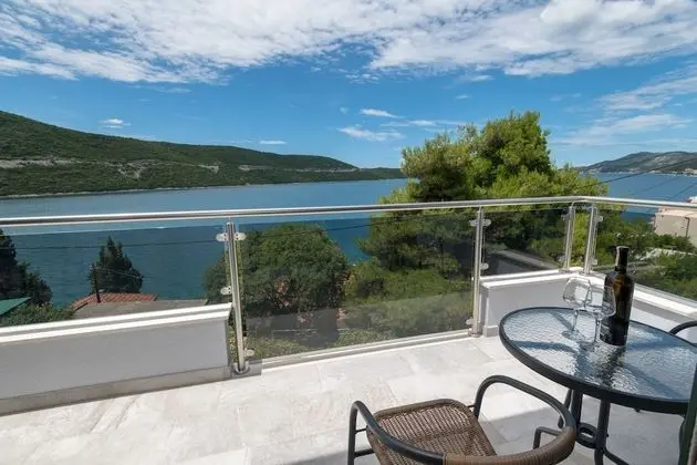 Stüdyo, Deniz Manzaralı