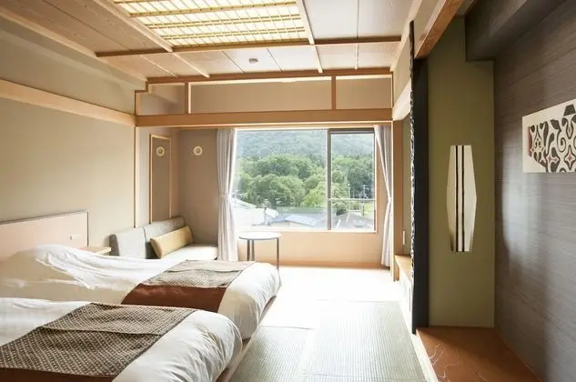 İki Ayrı Yataklı Oda, Sigara İçilmez, Dağ Manzaralı