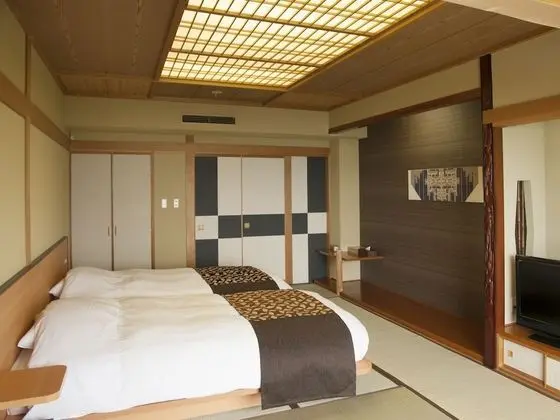 İki Ayrı Yataklı Oda, Sigara İçilmez, Göl Manzaralı