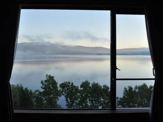 İki Ayrı Yataklı Oda, Sigara İçilmez, Göl Manzaralı