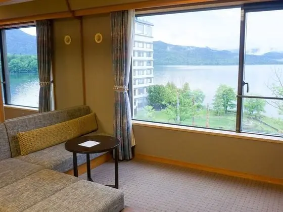 İki Ayrı Yataklı Oda, Sigara İçilmez, Göl Manzaralı