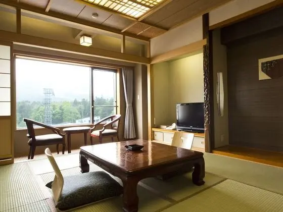 Traditional Oda, Sigara İçilmez, Dağ Manzaralı (Japanese Style Room)