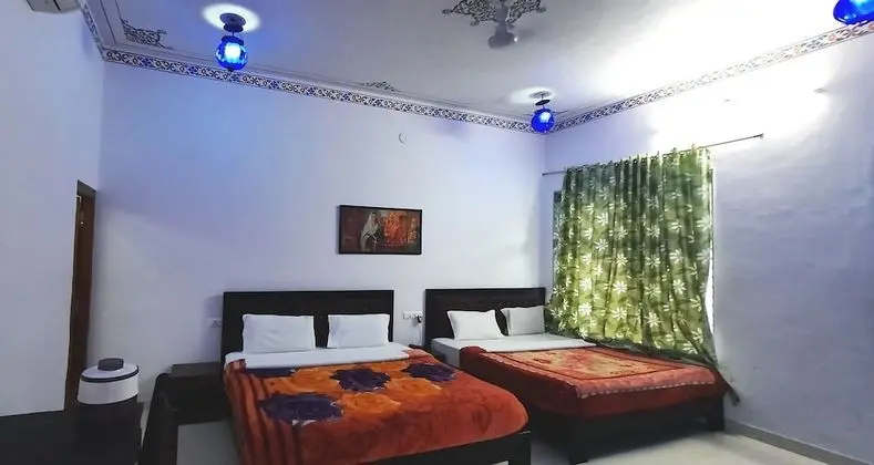 Family Oda, Birden Çok Yatak, Göl Manzaralı