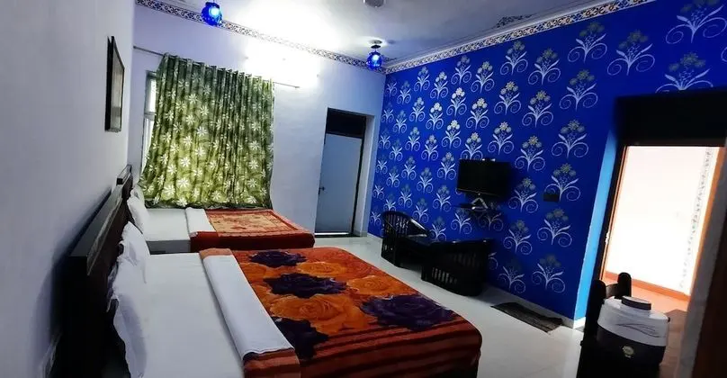 Family Oda, Birden Çok Yatak, Göl Manzaralı