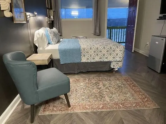 Deluxe Oda, 1 Büyük (Queen) Boy Yatak