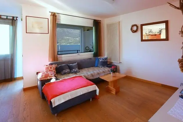 Apart Daire, 5 Yatak Odası, 2 Banyolu, Göl Manzaralı