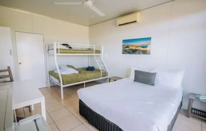 Standard Kulübe (Studio, Sleeps 5)