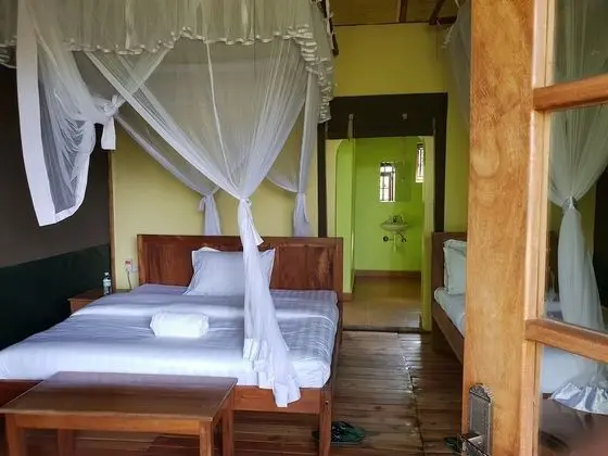 Deluxe Tek Büyük veya İki Ayrı Yataklı Oda, Göl Manzaralı