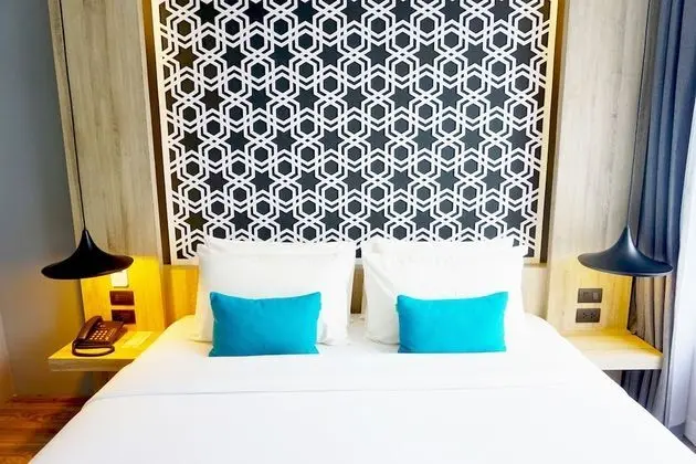 Deluxe Tek Büyük Yataklı Oda, Bahçe Manzaralı
