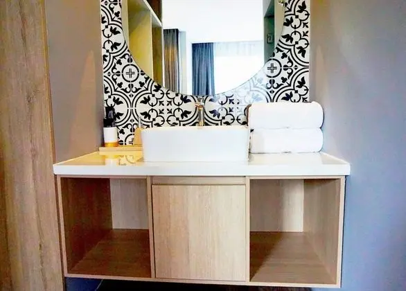 Deluxe Tek Büyük Yataklı Oda, Bahçe Manzaralı