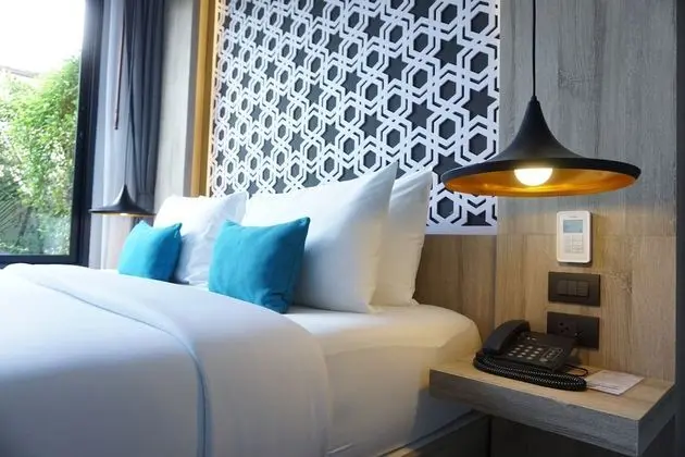Deluxe Tek Büyük Yataklı Oda, Bahçe Manzaralı