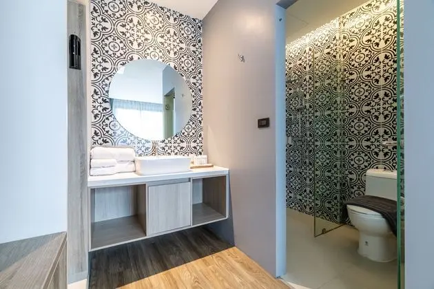 Deluxe Tek Büyük Yataklı Oda, Bahçe Manzaralı