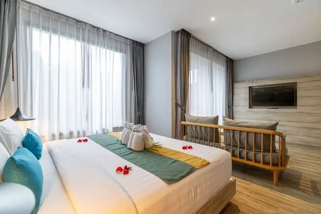 Deluxe Tek Büyük Yataklı Oda, Bahçe Manzaralı