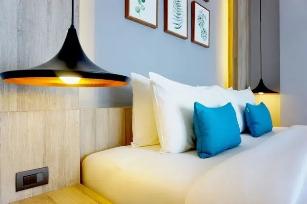 Deluxe Tek Büyük Yataklı Oda, Göl Manzaralı