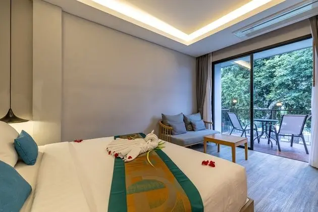 Deluxe Tek Büyük Yataklı Oda, Göl Manzaralı