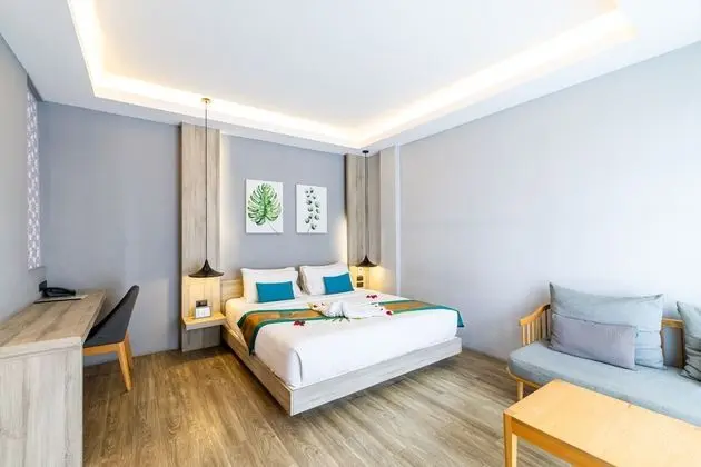 Deluxe Tek Büyük Yataklı Oda, Göl Manzaralı